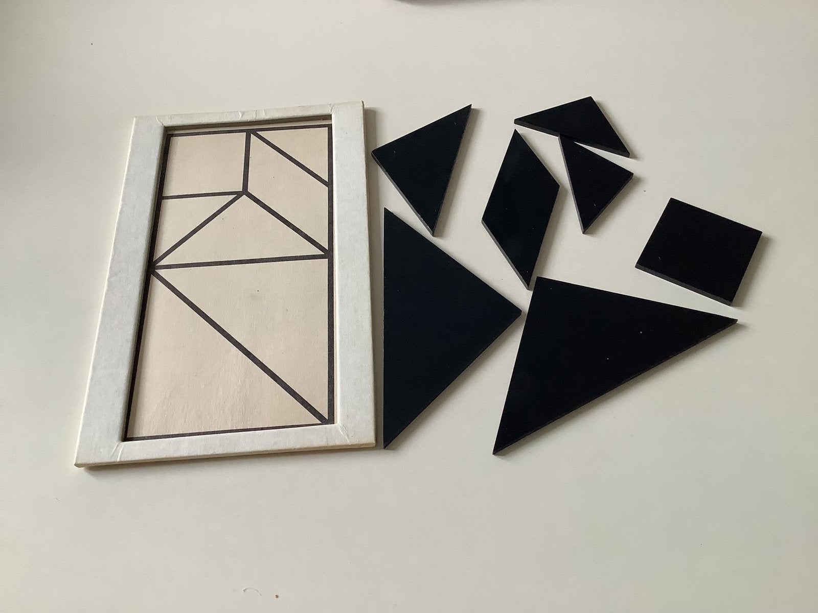 Tangram, Ophalen
