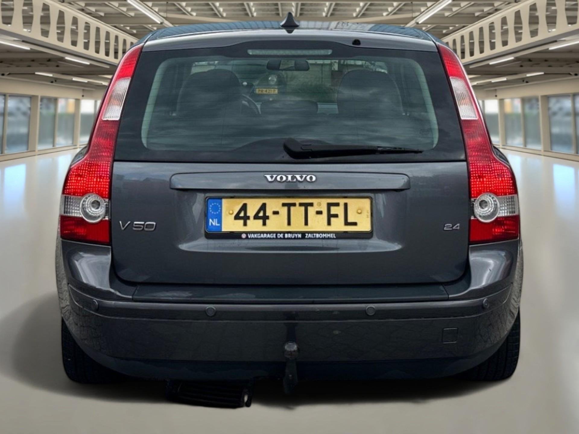 Volvo V50 2.4 Edition II Sport Trekhaak,PDCAutomaatnetjes on, Auto's, Volvo, Stof, Gebruikt, Zwart, 700 kg