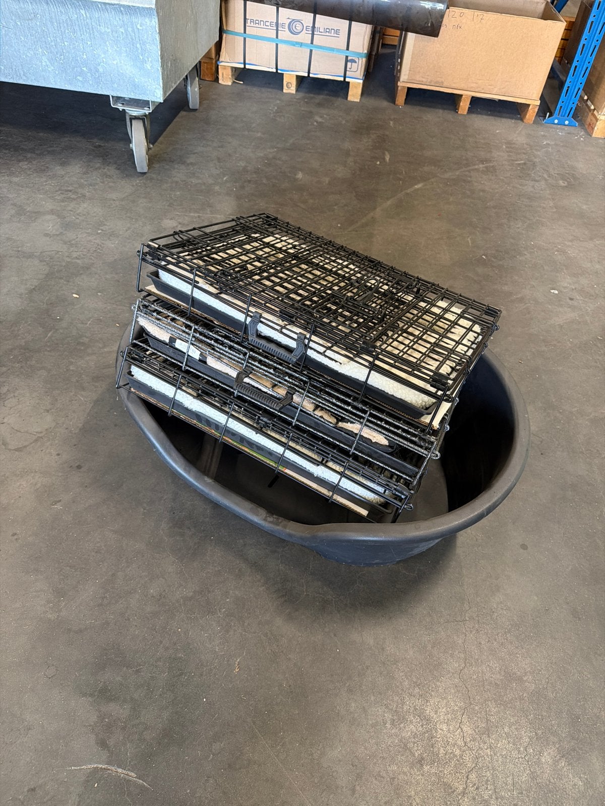 Gratis af te halen benches en hondenmand, Dieren en Toebehoren, Hondenbenches, Ophalen, Gebruikt