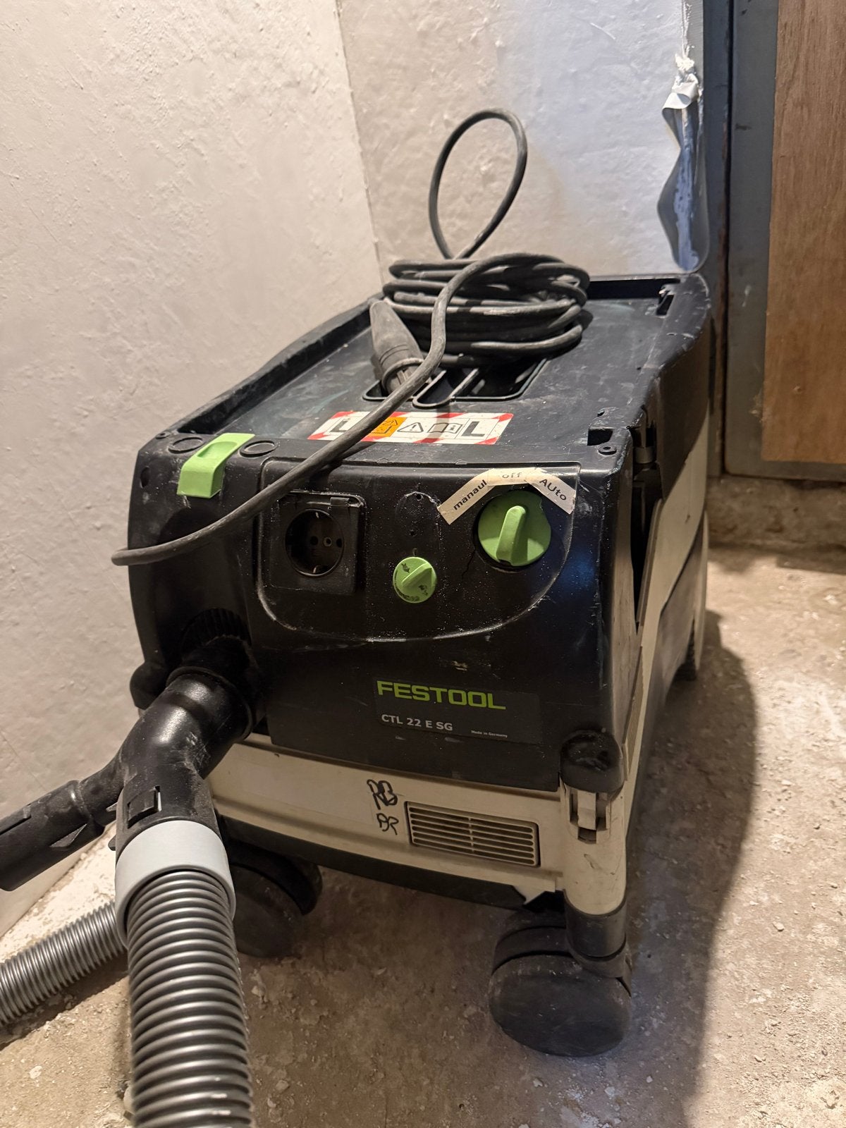 Festool CTL 22 E SG Stofzuiger - Krachtige Industriële Zuige, Witgoed en Apparatuur, Stofzuigers, Stofzak, Gebruikt, Ophalen of Verzenden