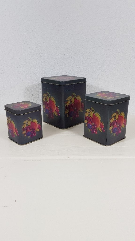 Set van 3 vintage blikken, donkergroen met fruit motief. 6A4