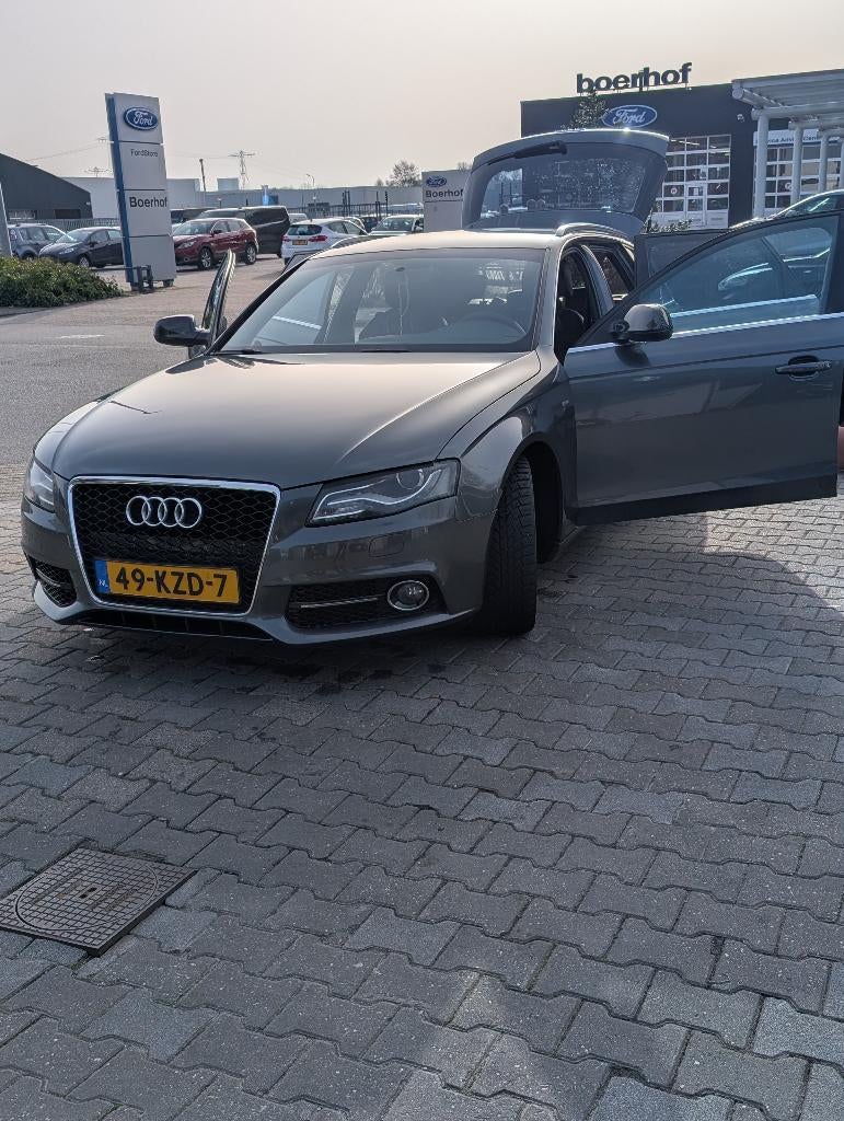 Audi A4 1.8 Tfsi 88KW Avant 2010 Grijs, Auto's, Audi, Voorwielaandrijving, Zwart, 4 cilinders, Stationwagon