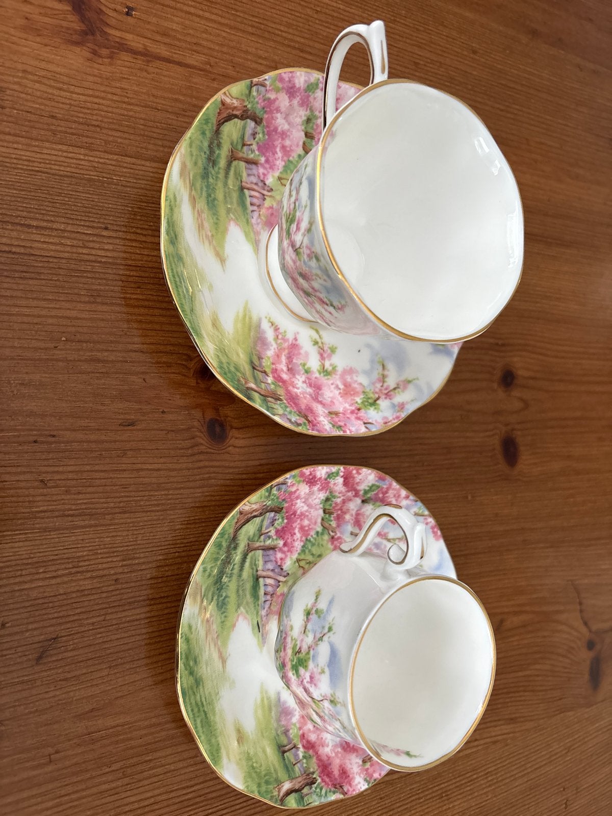 Set van 2 Royal Albert Blossom Time kop en schotel, Ophalen