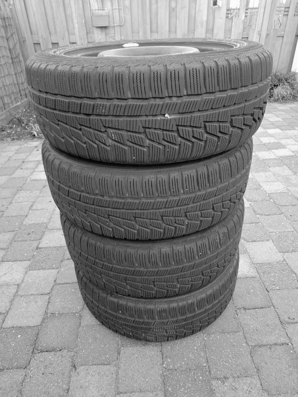 Winterbanden met velgen 5x114,3 en  6-7mm profiel., Ophalen