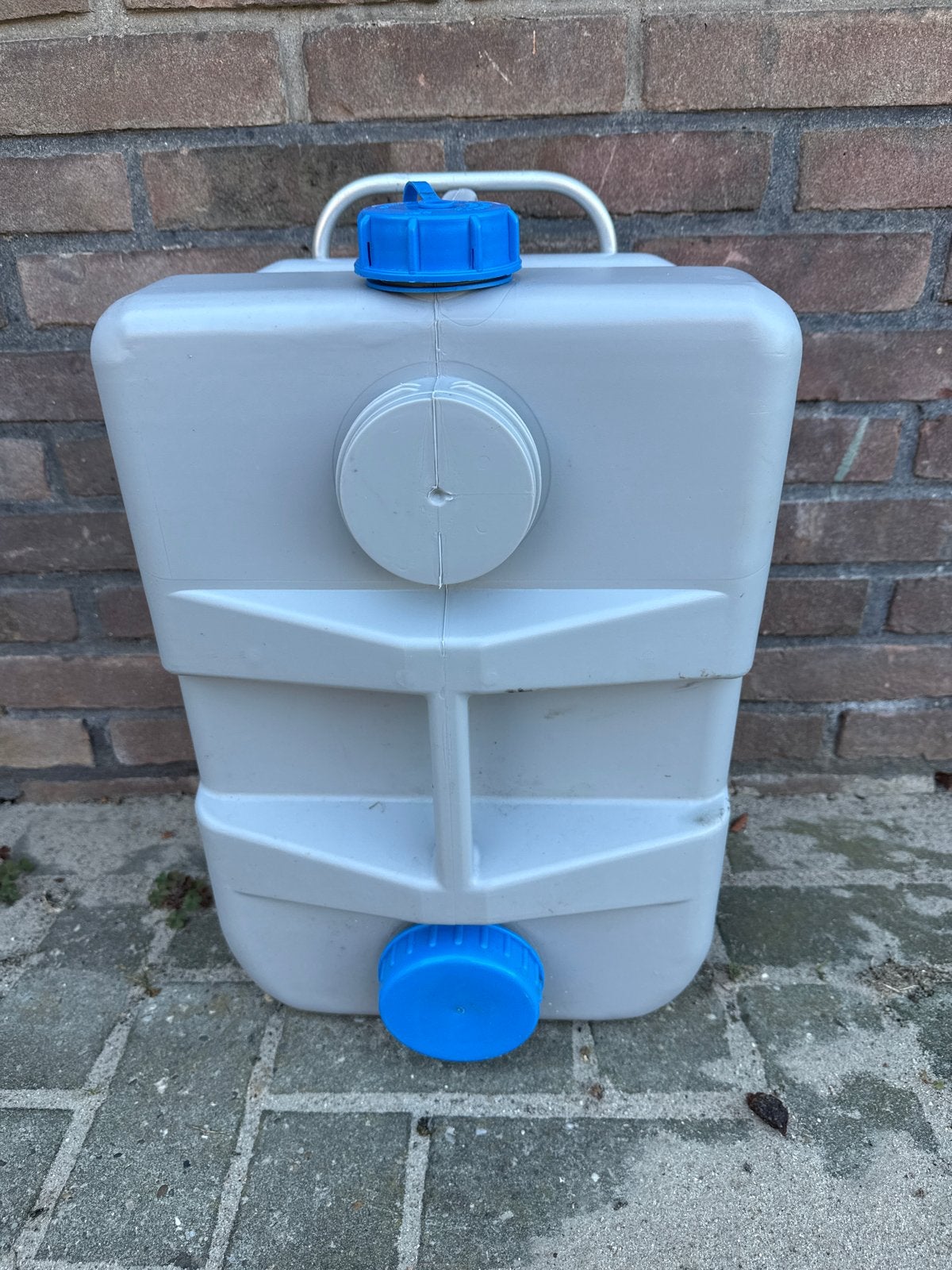 Grijze schoon of vuilwatertank met wielen en handvat, Ophalen, Gebruikt