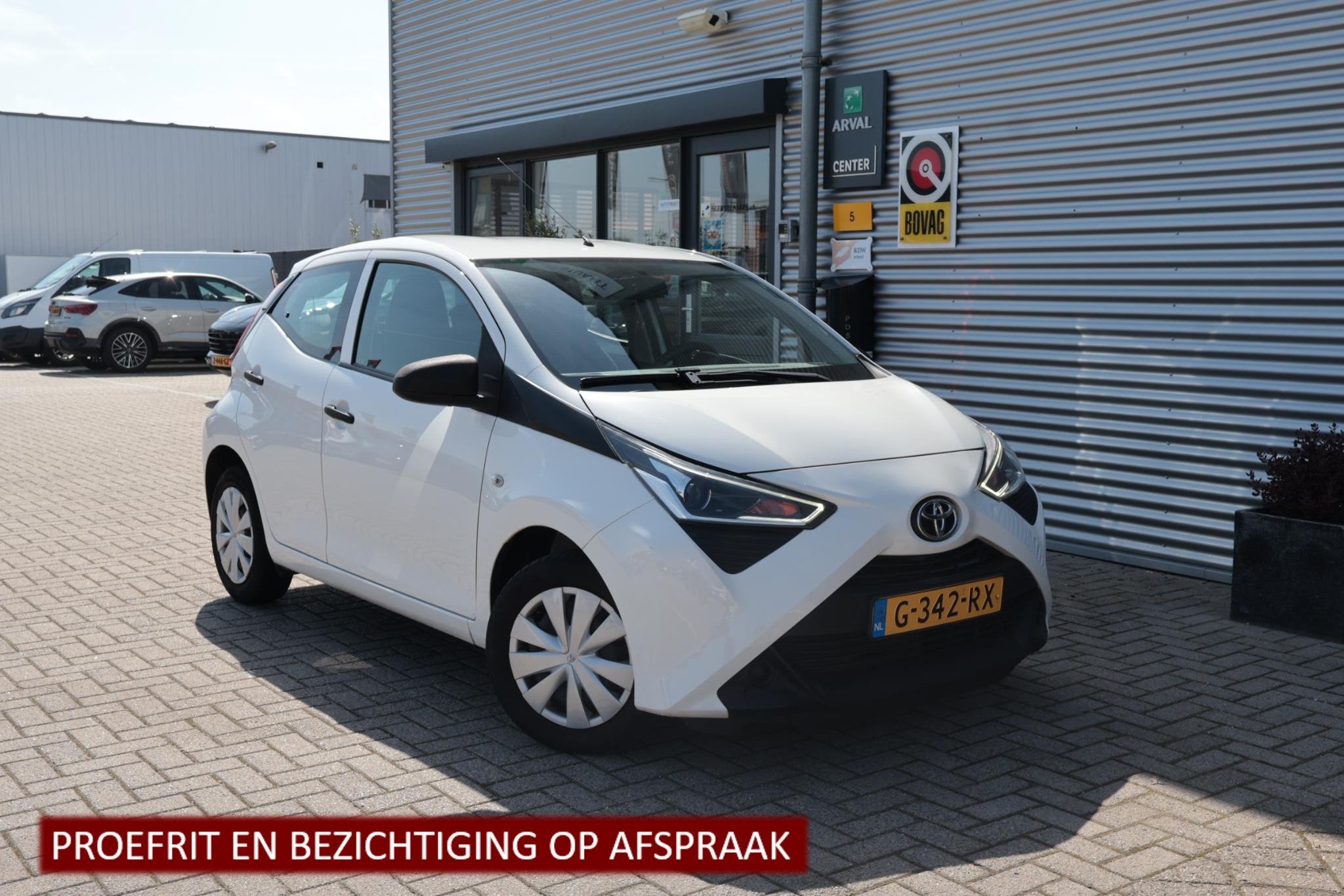 Toyota Aygo 1.0 VVT-i x-fun 1e Eigenaar | Dealer Onderh | BT, Auto's, Voorwielaandrijving, Stof, Gebruikt, Euro 6