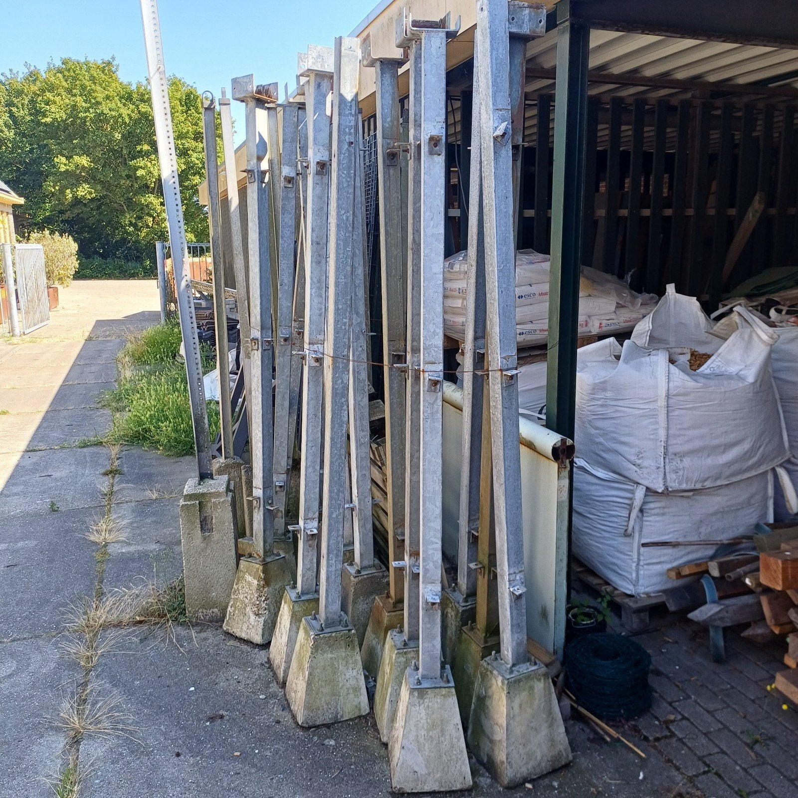 palen op beton, Tuin en Terras, Ophalen, IJzer