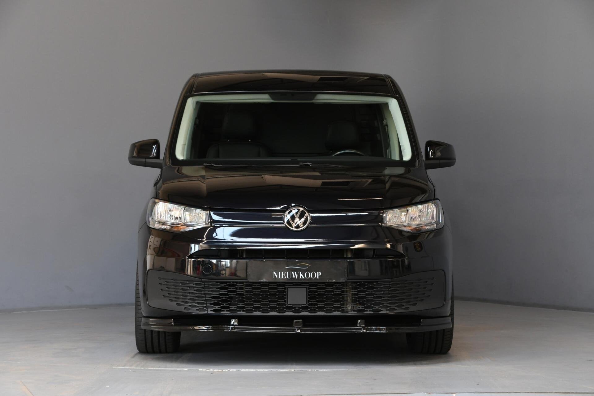 Volkswagen Caddy Cargo 1.5 TSI N-EDITION | CAMERA | LEDER, Zwart, 4 cilinders, Volkswagen, 116 pk