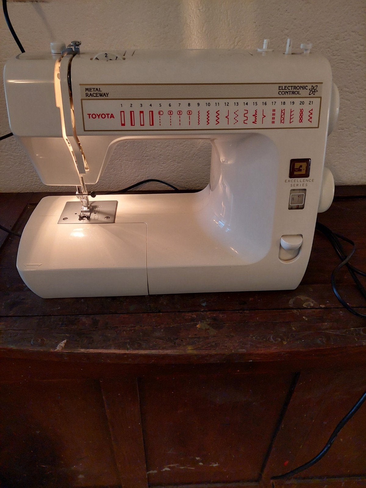 naaimachine, Toyota, RS2000, 7140. 20 programma's., Hobby en Vrije tijd, Ophalen, Gebruikt, Naaimachine, Overige merken