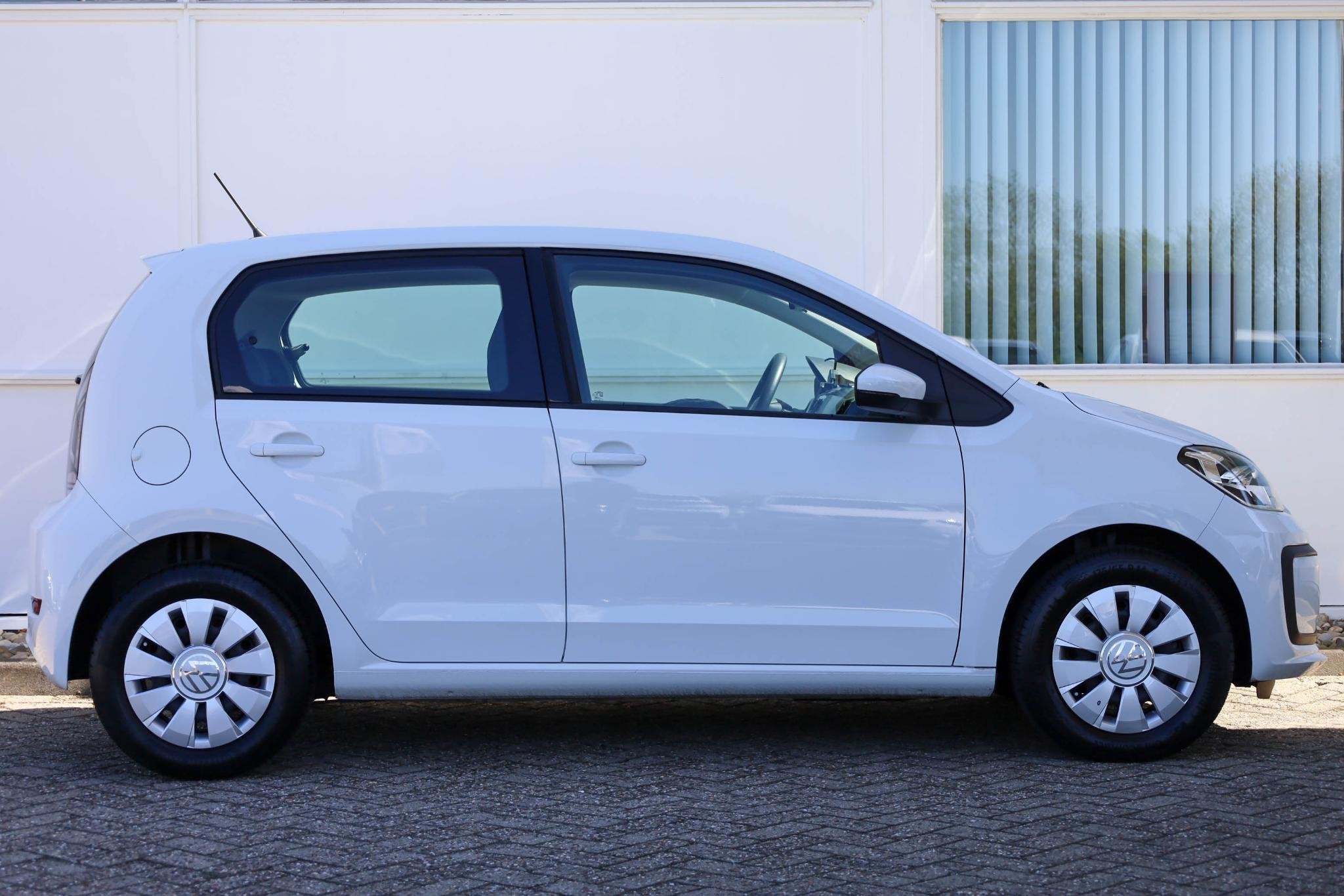 Volkswagen up! 1.0 65pk | DAB | Lane Assist | Bluetooth, 12 maanden, Stof, Gebruikt, 4 stoelen