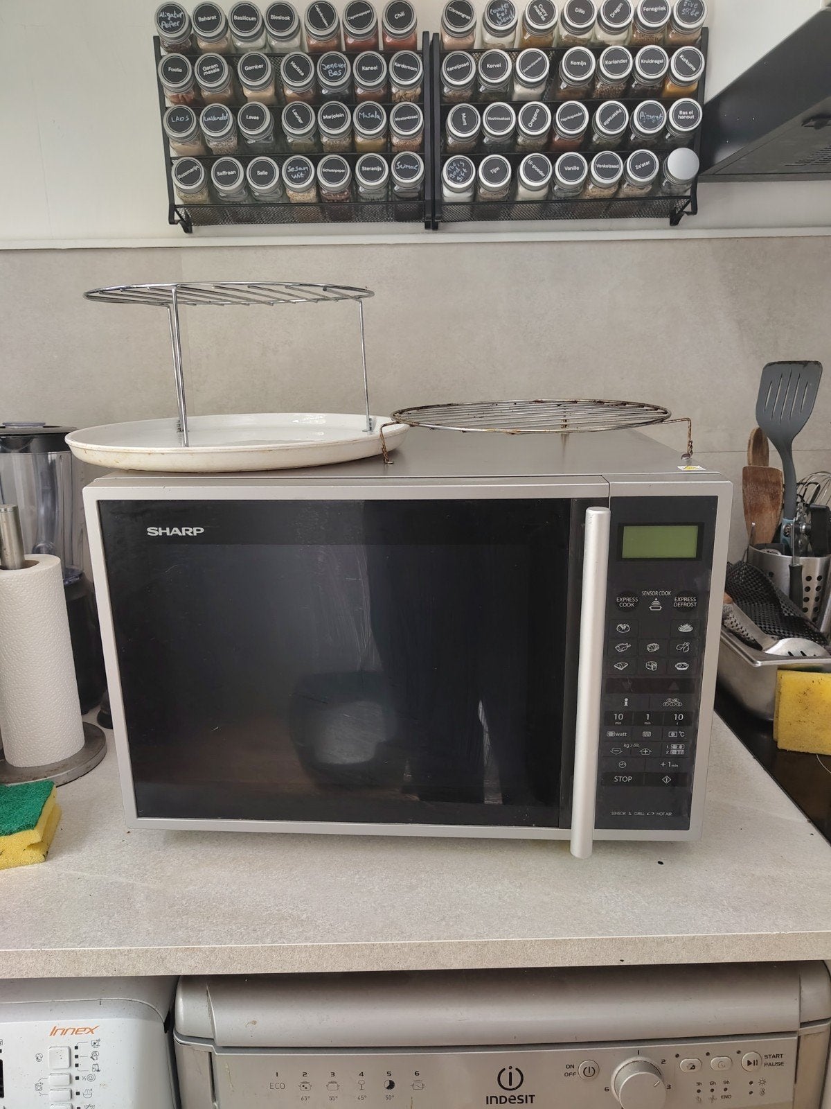 Sharp Combimagnetron met verschillende inzetstukken, Witgoed en Apparatuur, Ophalen, Combimagnetron, Gebruikt, Draaiplateau