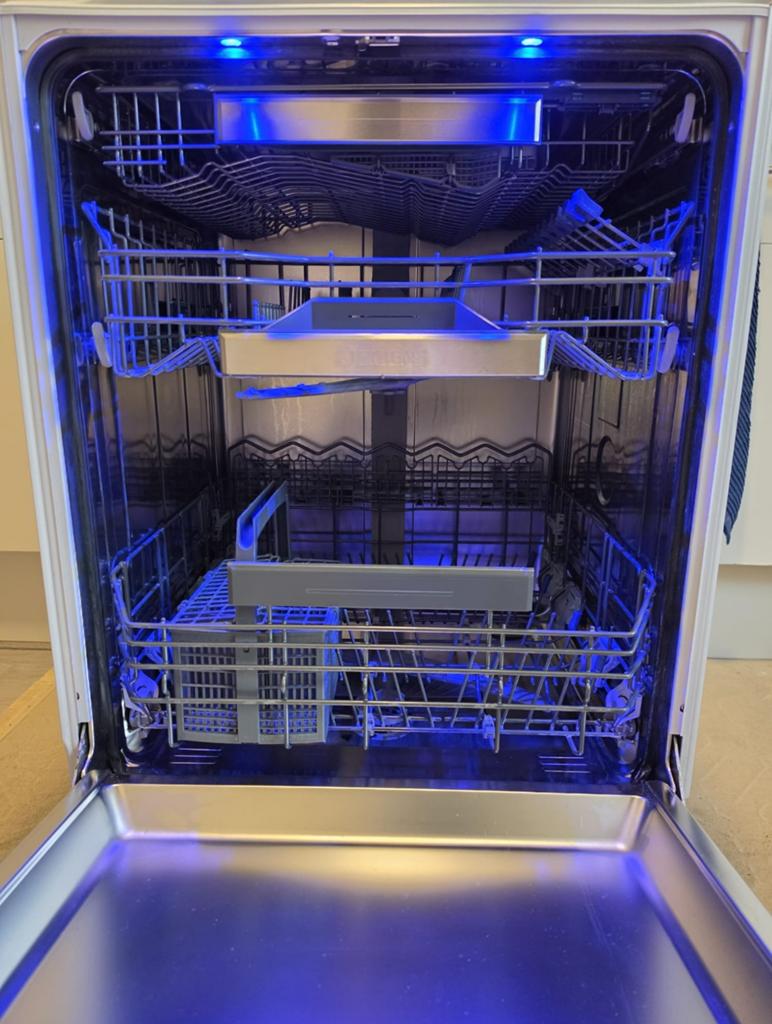 Een Luxe Volledig inbouw Siemens vaatwasser, Ophalen, Zo goed als nieuw, Inbouw, 85 tot 90 cm