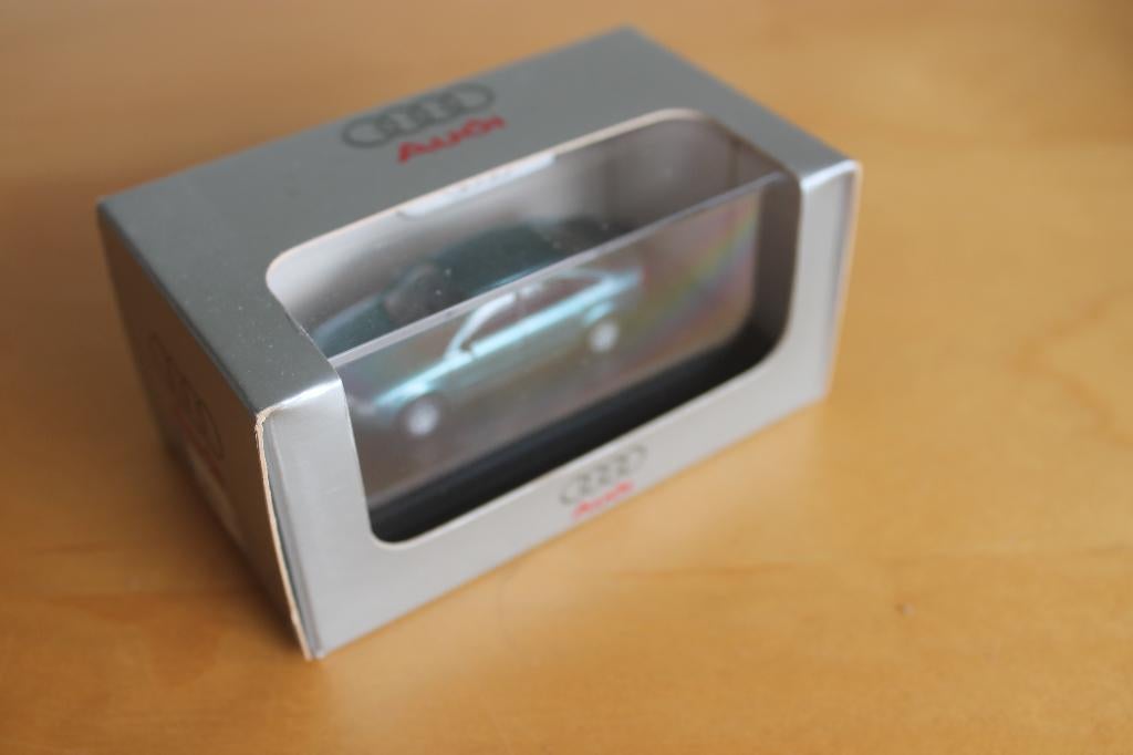 Wiking Racinggroene Audi A6 uitgebracht door Audi, Hobby en Vrije tijd, Modelauto's | 1:87, Ophalen of Verzenden, Zo goed als nieuw