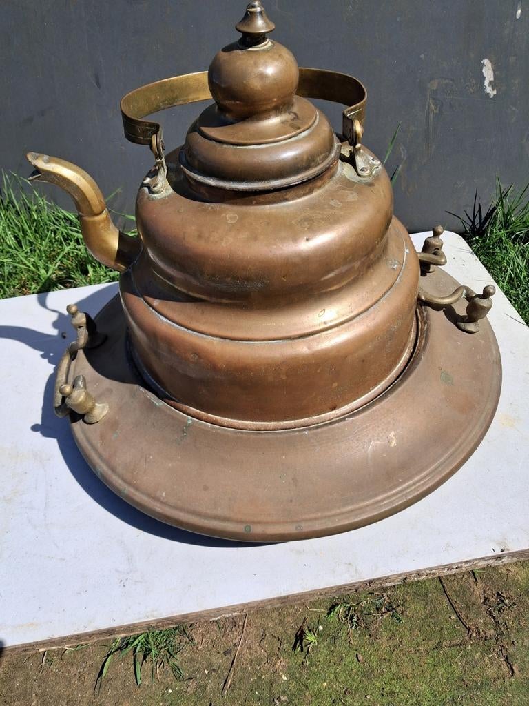 Antieke Koperen Waterketel met kooltjespan., Ophalen