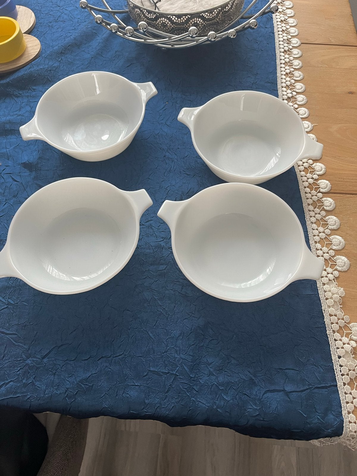 Set van 4 Vintage Pyrex schalen - Wit, Gebruikt, Overige merken, Vintage, Ophalen of Verzenden