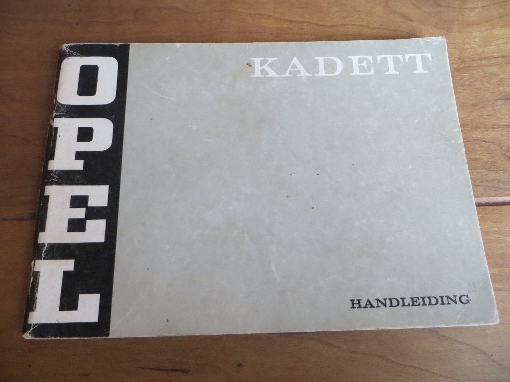 Instructieboek Opel Kadett + Caravan +Coupe +Rallye 1971, Ophalen of Verzenden