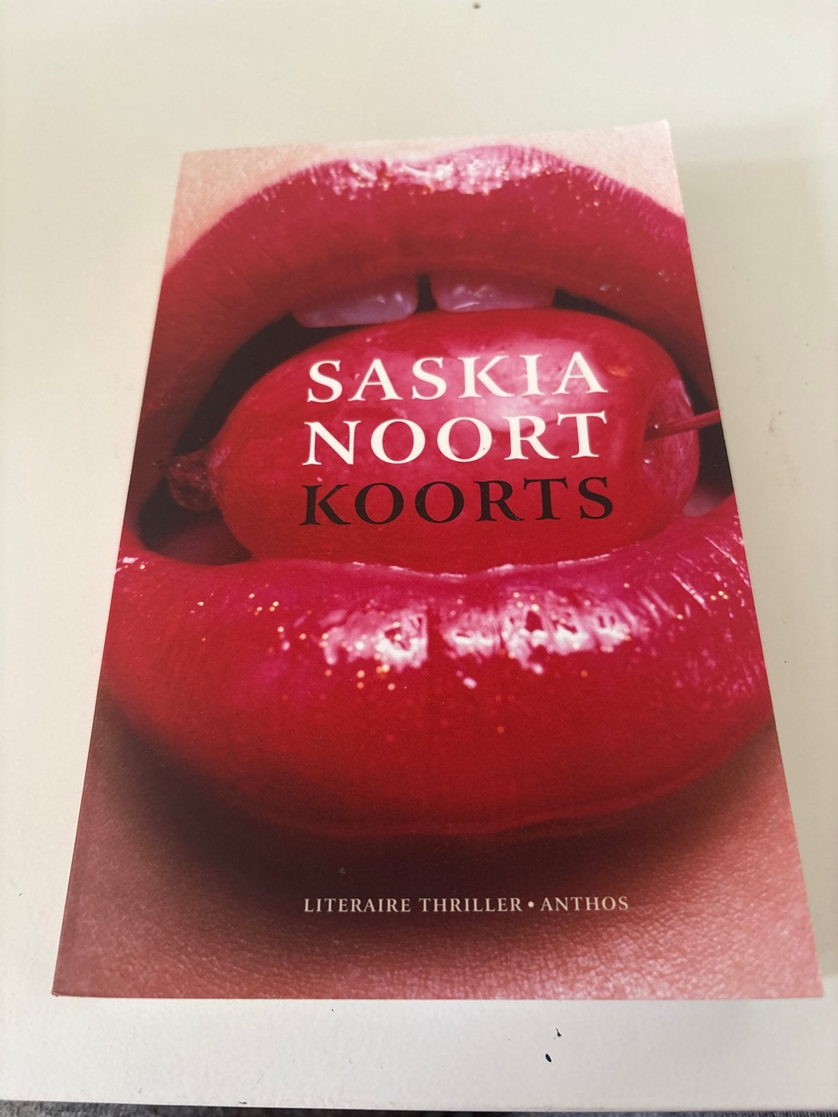 Saskia Noort - Koorts (Literaire thriller), Ophalen of Verzenden, Gelezen, Nederland