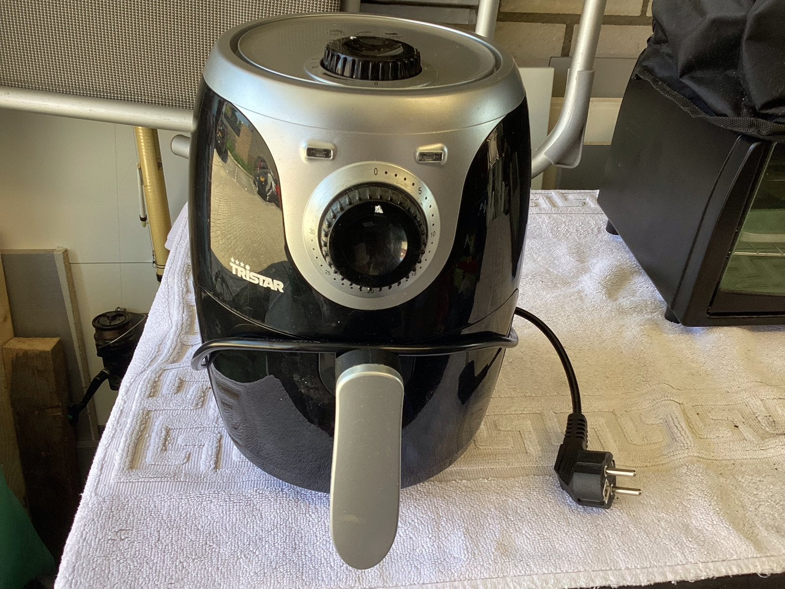 Tristar Airfryer - Compact en Efficiënt ophalen en betalen, Ophalen of Verzenden, Gebruikt, Airfryer, Minder dan 750 gram