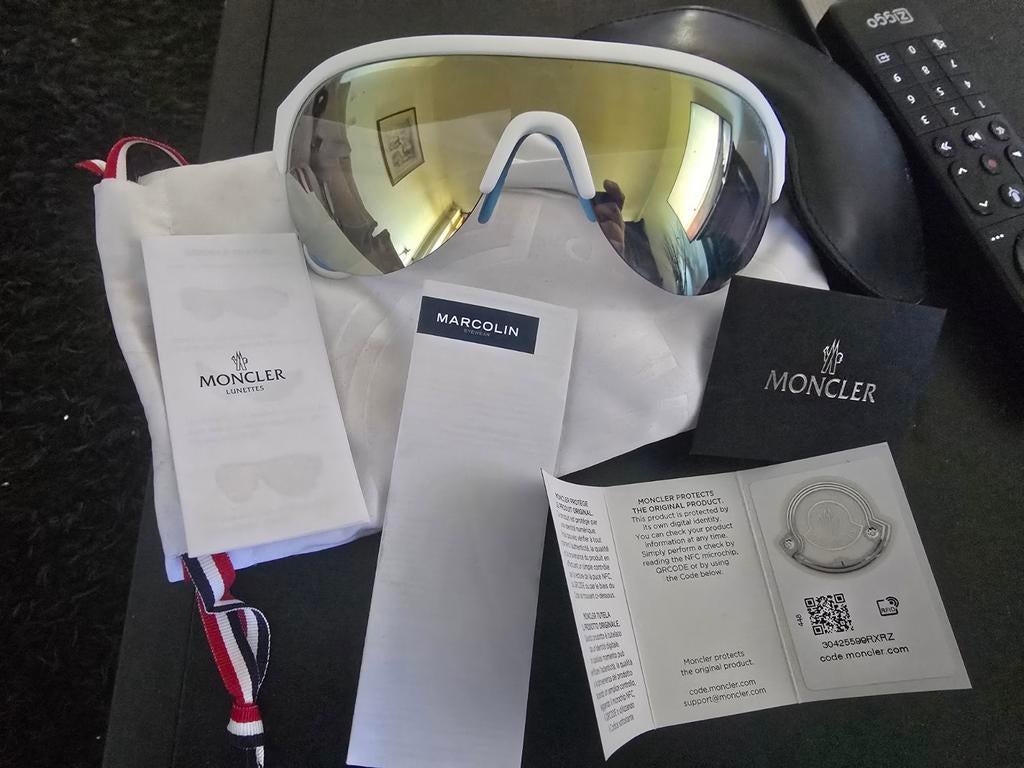 Originele moncler zonnenbril nieuw!, Ophalen of Verzenden, Nieuw, Overige merken
