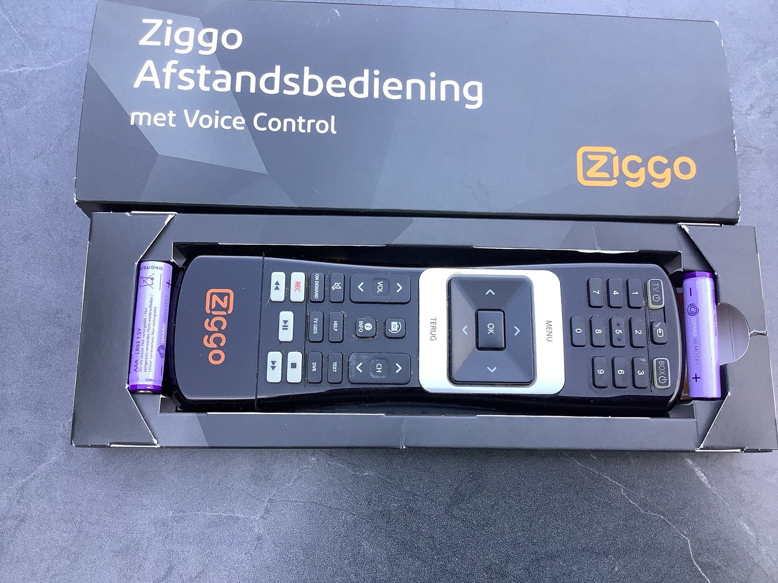Ziggo Afstandsbediening met Voice Control en QWERTY, Ophalen, Tv, Zo goed als nieuw, Origineel