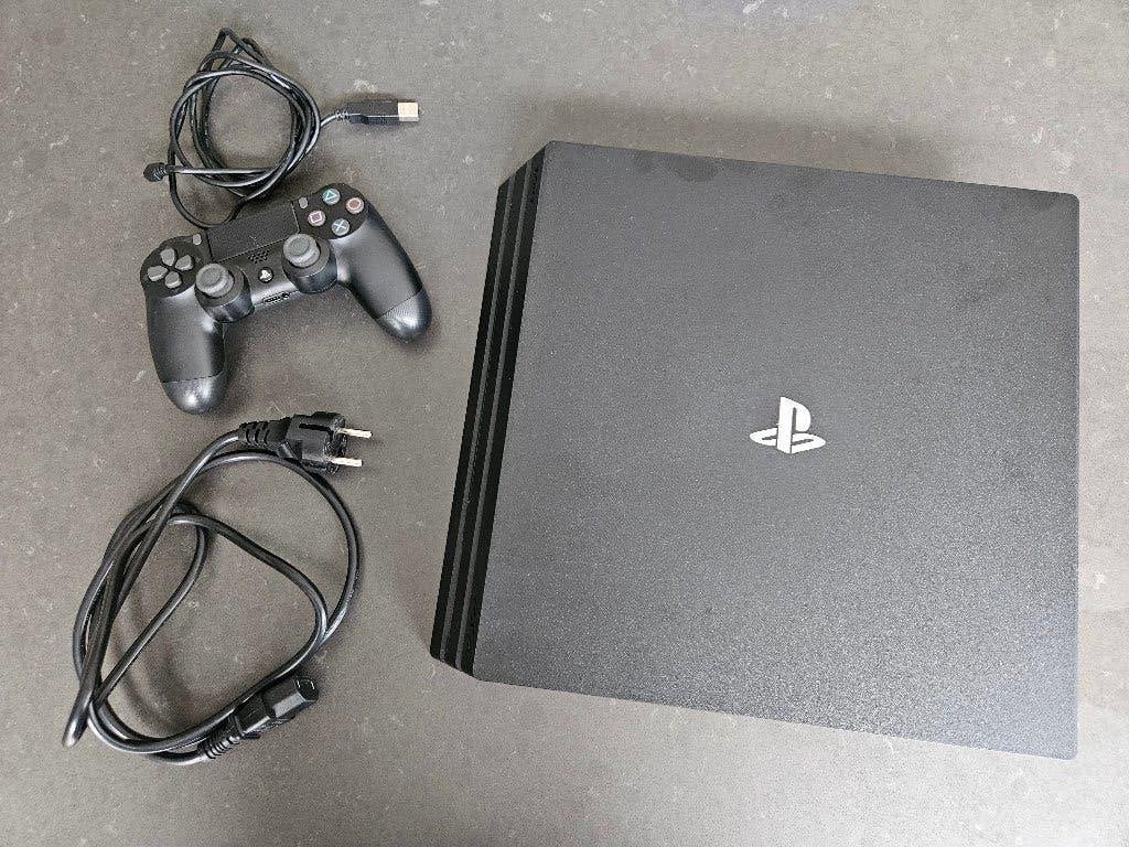 PlayStation 4 PS4 500GB + controller + 4 games, Spelcomputers en Games, Online, Overige genres, 1 speler, Ophalen of Verzenden