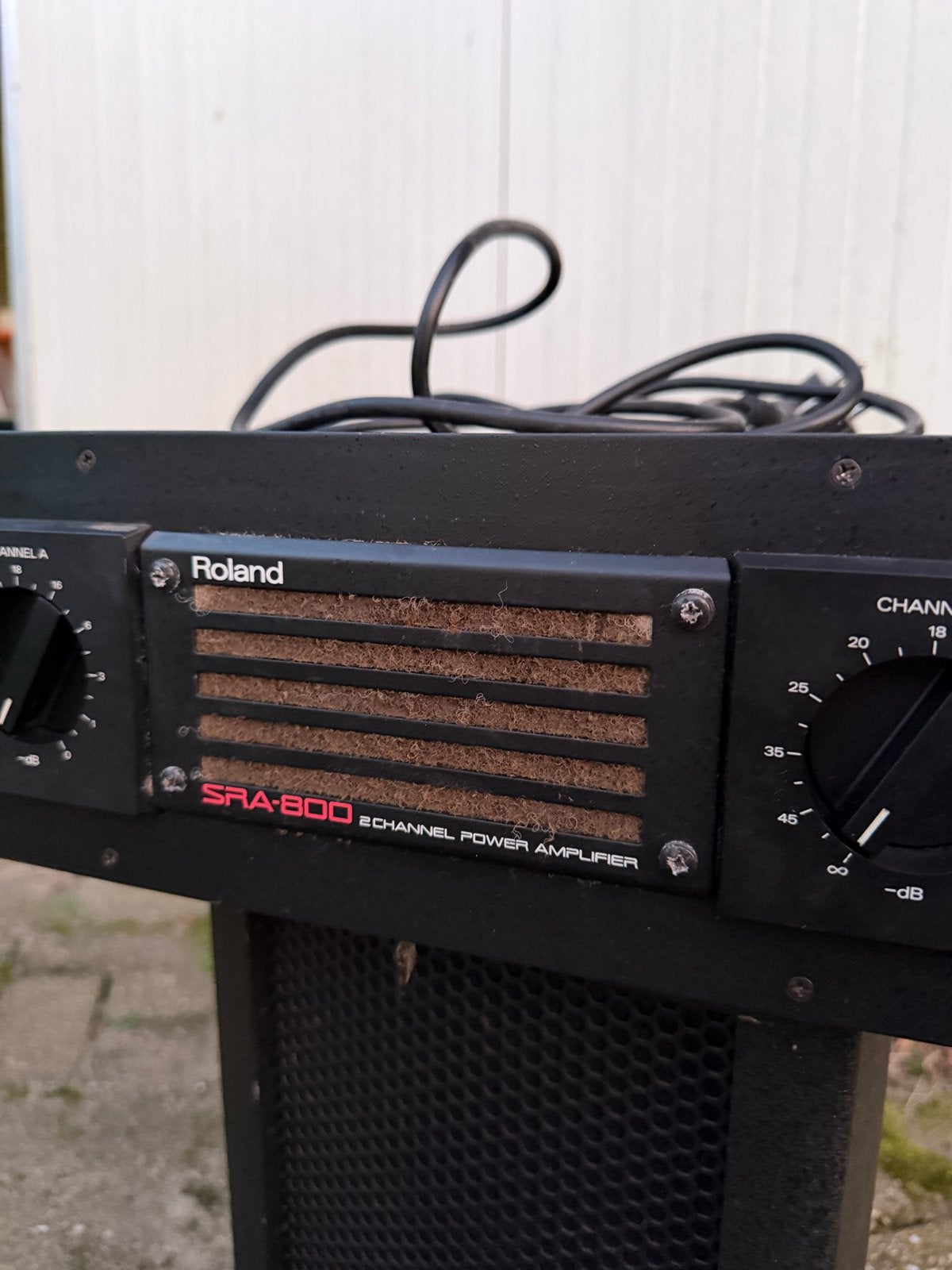 Roland SRA-800 2-kanaals versterker, Ophalen, Gebruikt, 100 watt of meer