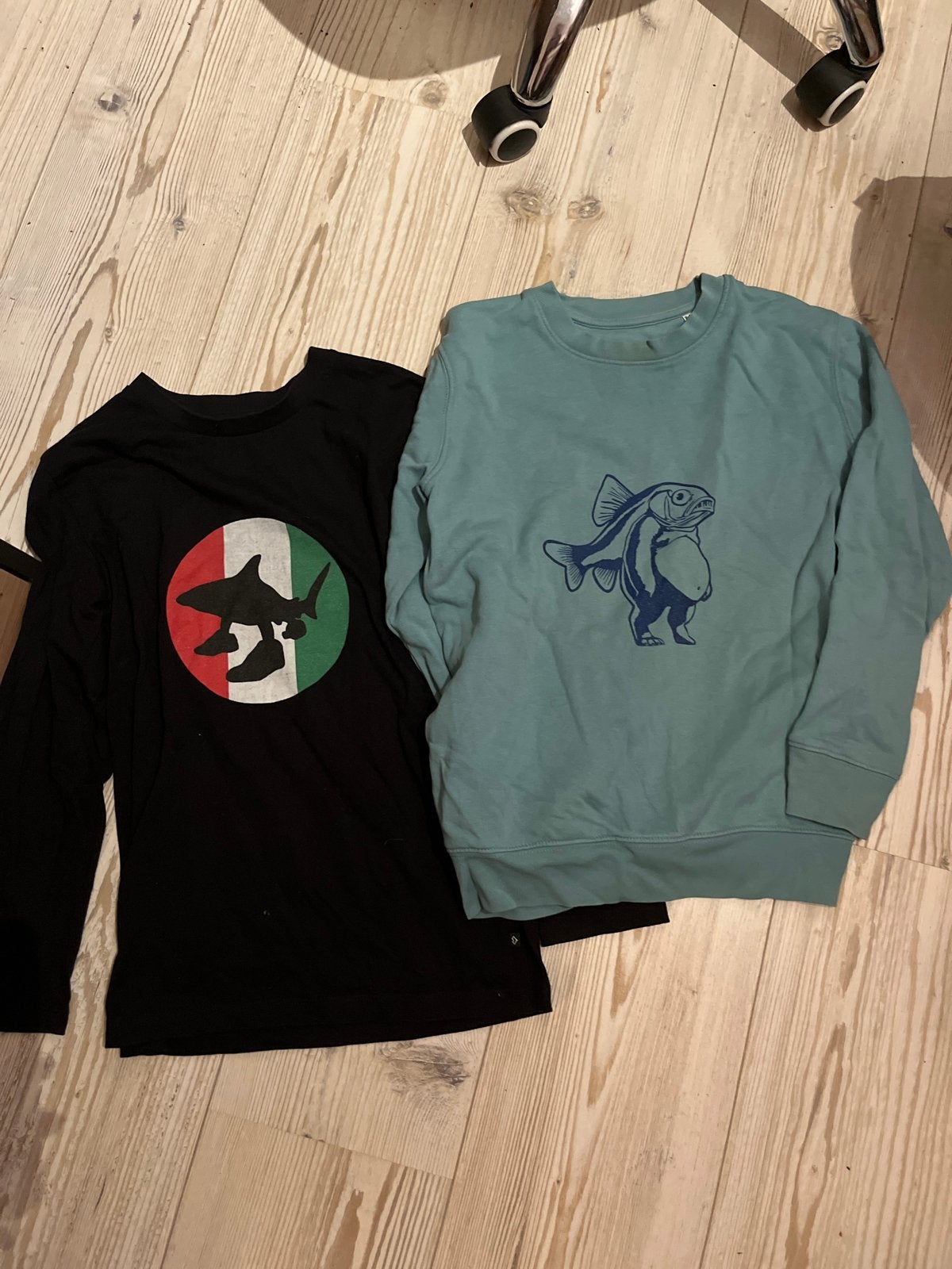 2x Jongens shirts maat 134-146cm brainrot, Ophalen of Verzenden, Gebruikt, Jongen, Shirt of Longsleeve