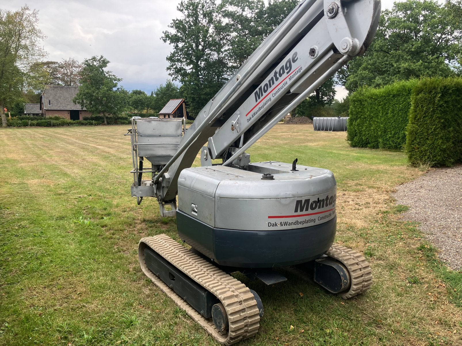 Hitachi rupshoogwerker HX64b hoogwerker ( hyrax aichi ), Doe-het-zelf en Verbouw, Ophalen, Gebruikt