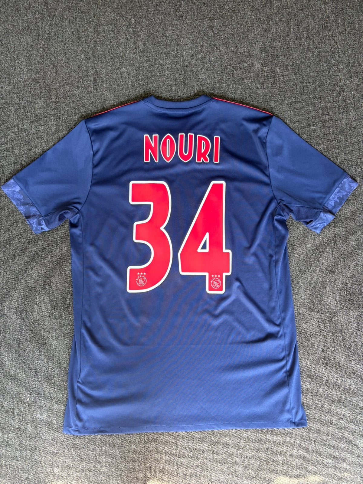 Ajax shirt Nouri, Maat M, Ophalen of Verzenden, Zo goed als nieuw, Shirt