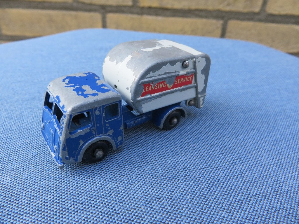 Matchbox Tippax Refuse Collector vuilniswagen, Ophalen of Verzenden, Gebruikt, Auto