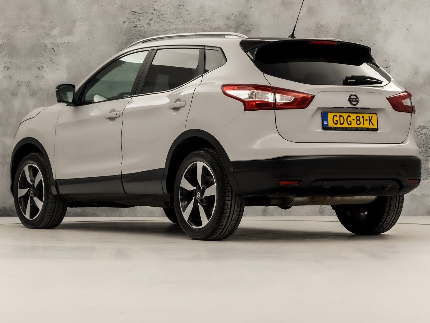 Nissan QASHQAI 1.2 Sport (PANORAMADAK, NAVIGATIE, 360 CAMERA, Auto's, Voorwielaandrijving, 12 maanden, Stof, Gebruikt