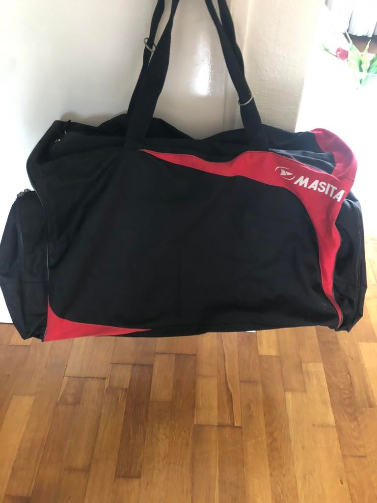 Te koop: Sporttas, merk Masita, zwart/rood, Ophalen, Gebruikt, Heren