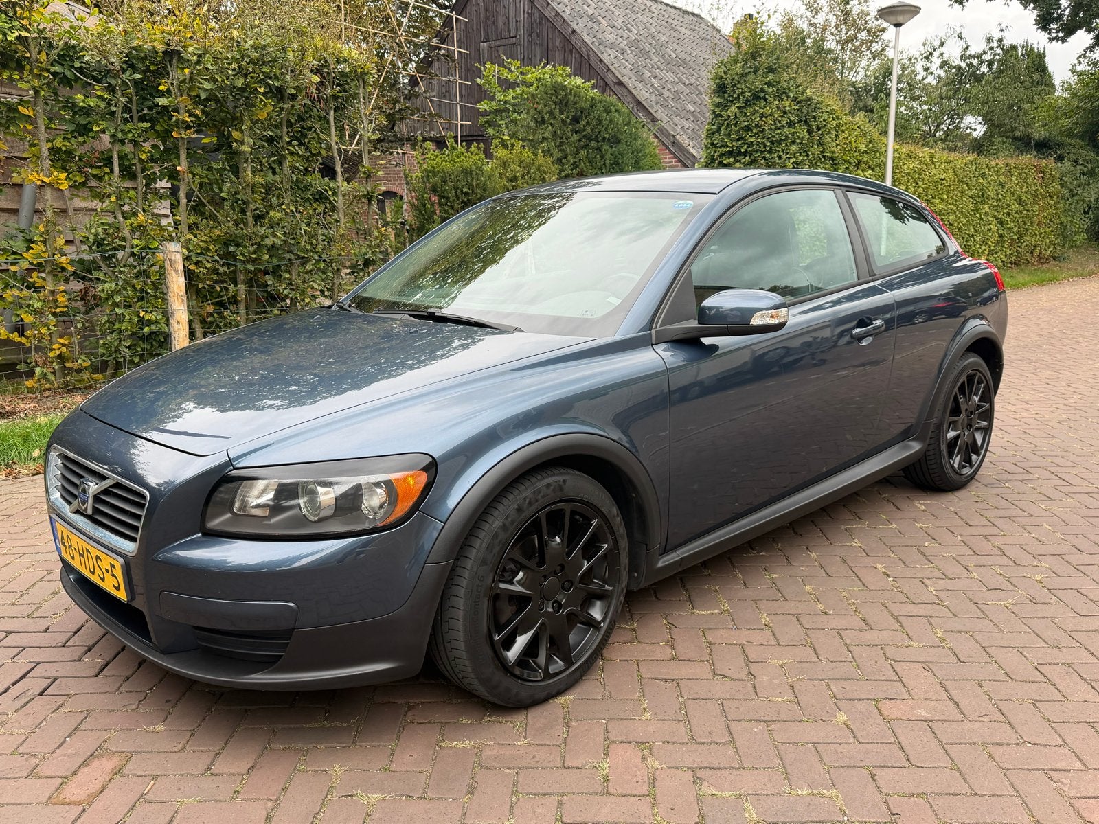 Volvo C30 1.8 KINETIC / BLACK / CRUISE /✅NIEUWE APK, Auto's, Voorwielaandrijving, 1228 kg, 1250 kg, Zwart