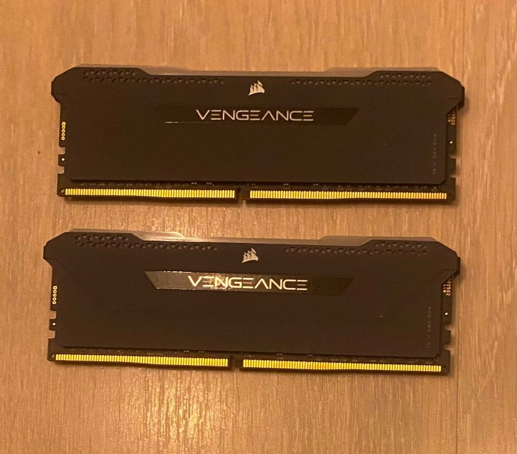 2x32gb ddr4 3200mhz RAM VENGEANCE, Computers en Software, RAM geheugen, DDR4, Ophalen of Verzenden, Zo goed als nieuw, Desktop