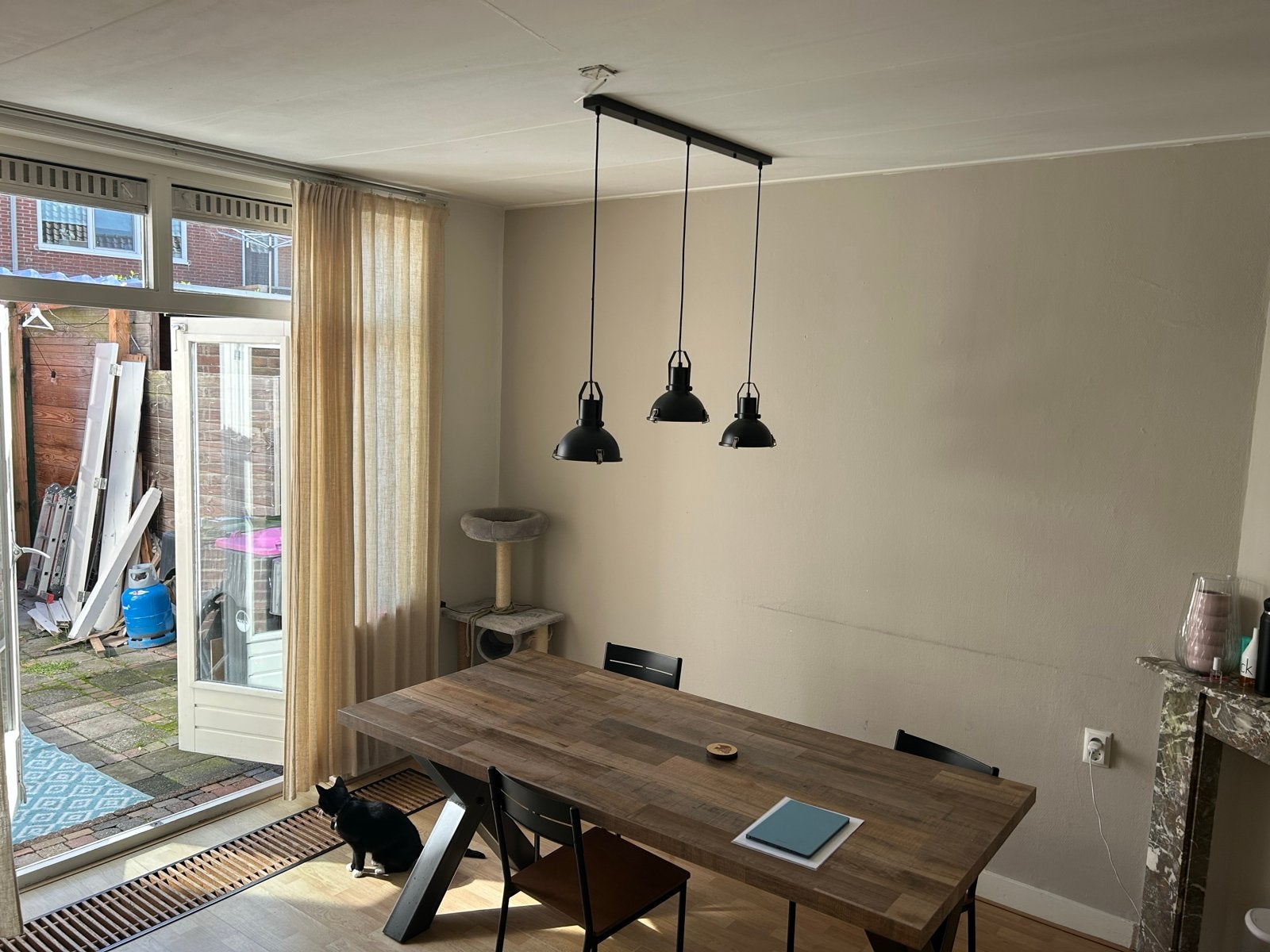 Zwarte hanglamp, in hoogte verstelbaar, Ophalen, Gebruikt, Metaal