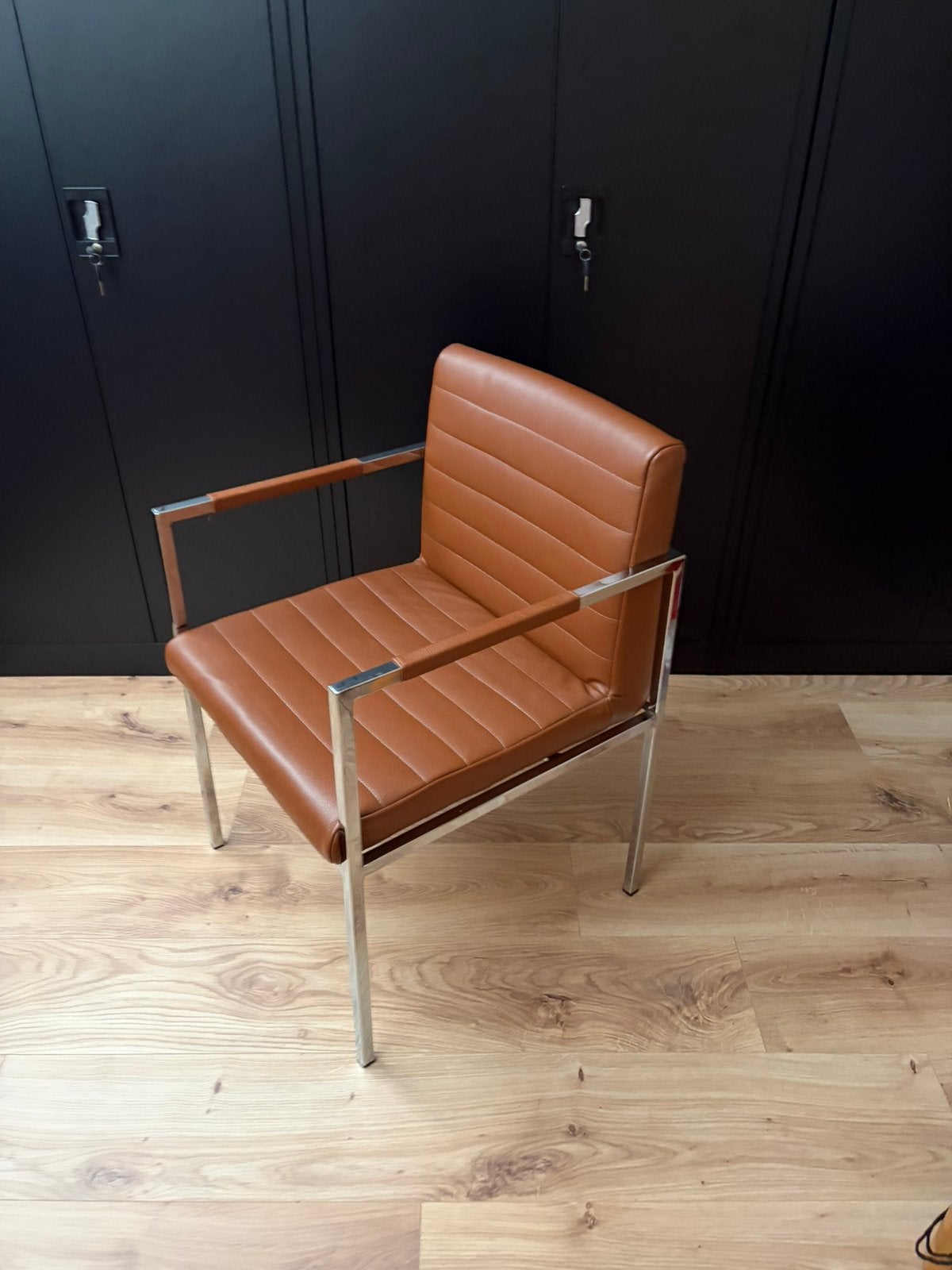 Moderne design stoel / vergaderstoel cognac leerlook vintage, Ophalen, Bruin, Zo goed als nieuw, Eén