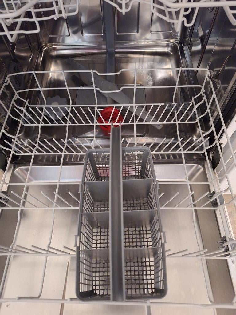 Vaatwasmachine merk sharpAA+
Niet veel gebruik, Ophalen of Verzenden