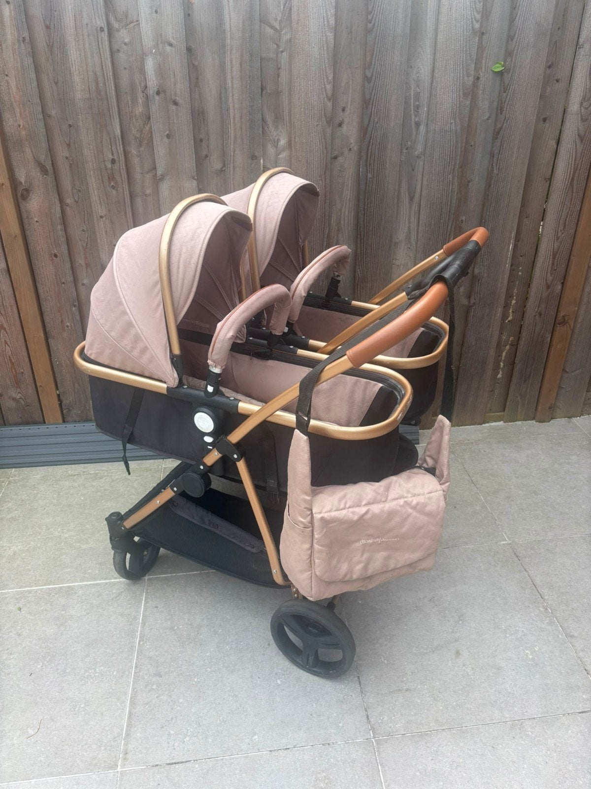 Tweeling Kinderwagen - Goede staat, Kinderen en Baby's, Kinderwagens en Combinaties, Zo goed als nieuw, Verstelbare duwstang, Ophalen