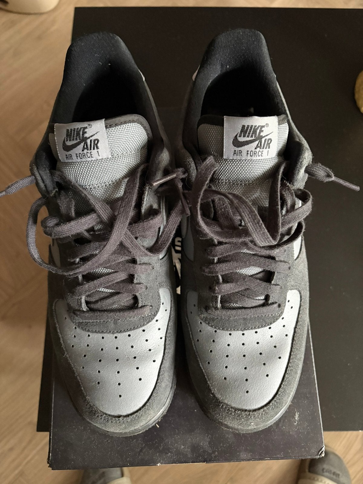 Air force 1 ‘07 LV8, Ophalen of Verzenden, Gedragen, Zwart, Sneakers of Gympen