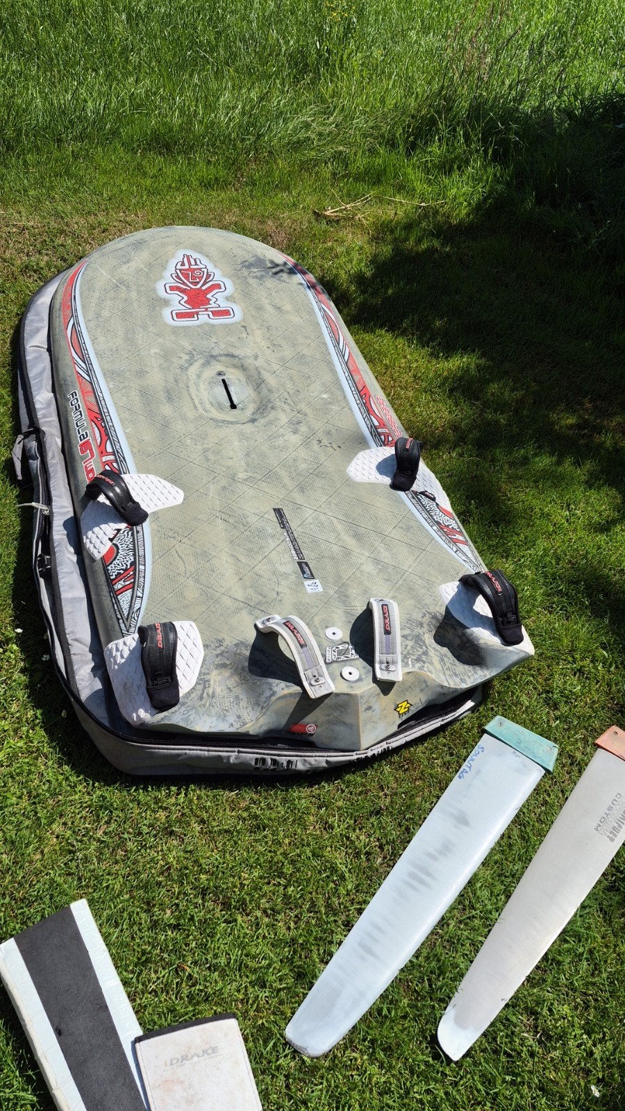 Starboard Formula 167 wide windsurfplank met vinnen, Watersport en Boten, Windsurfen, Gebruikt, Met draagtas, 300 cm of meer, 8 m² of meer