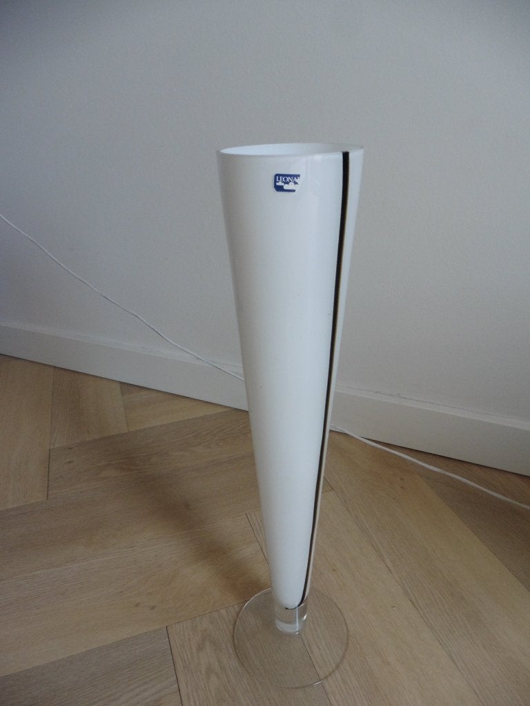 Leonardo vaas van melkglas 55 cm hoog diep 11 cm, Ophalen, Gebruikt, Op voet, Wit