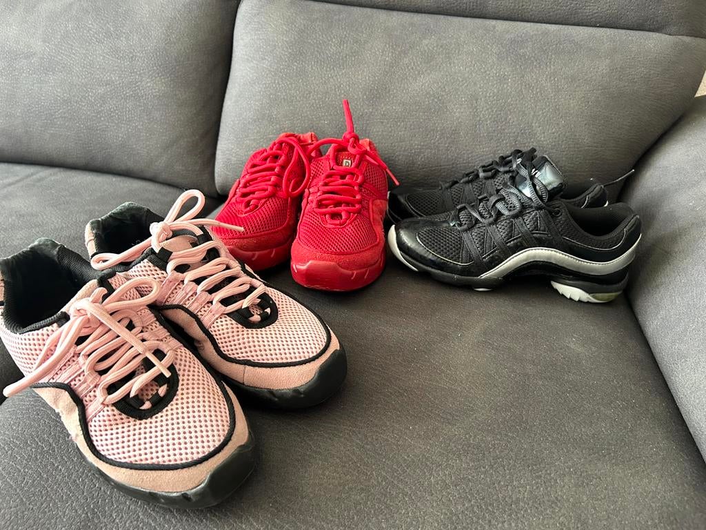 Bloch dans sneakers maat 35 in drie kleuren, Sport en Fitness, Dansen, Ophalen of Verzenden, Zo goed als nieuw, Schoenen