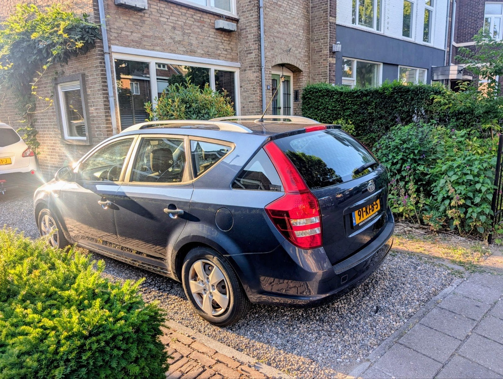 Kia (Pro) Cee d AIRCO 1.4 Sporty Wagon 2009 Blauw, Voorwielaandrijving, Stof, Zwart, 4 cilinders