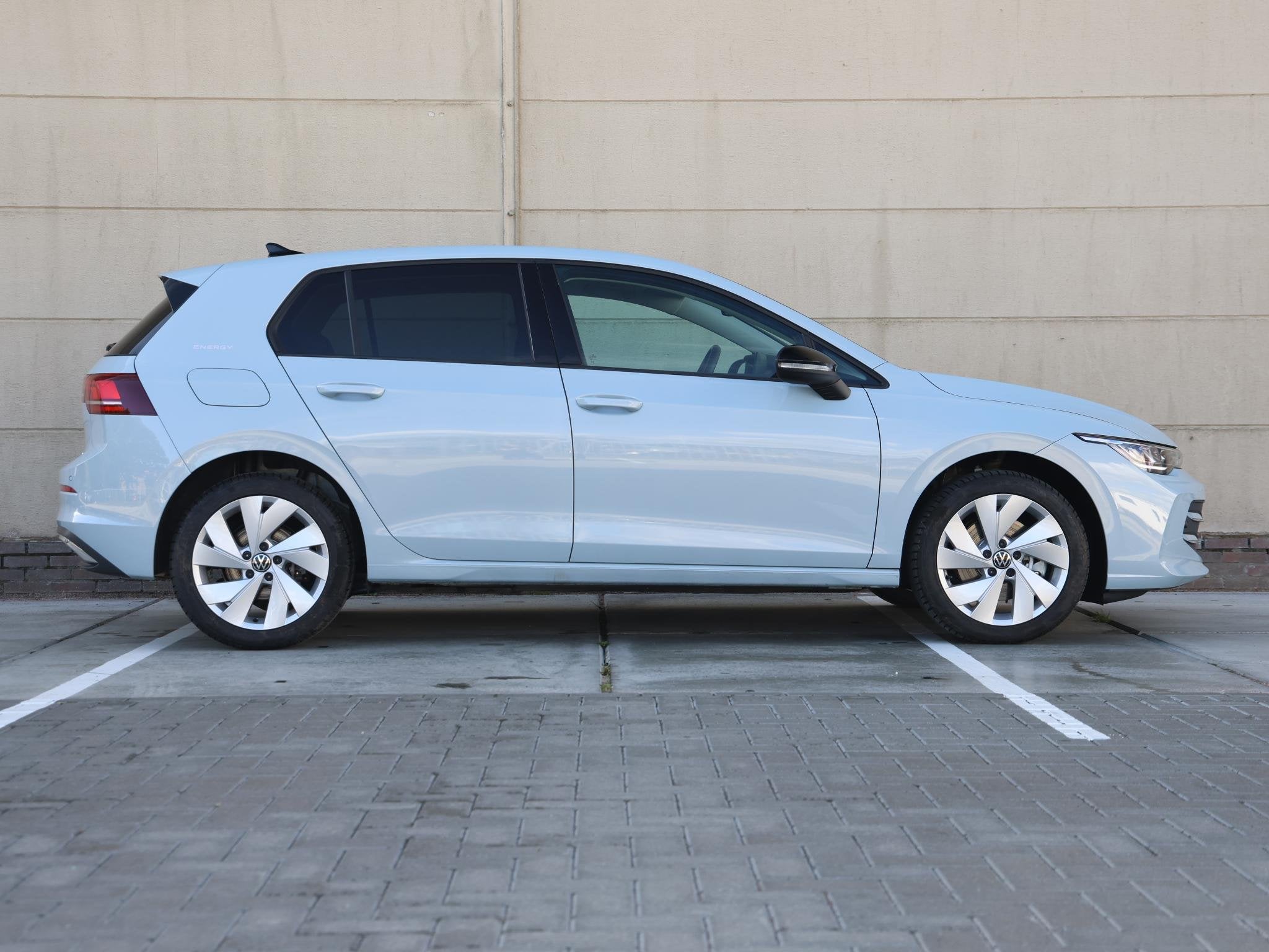 Volkswagen Golf 1.5 eHybrid Life Edition 204pk DSG | Navigat, Auto's, Stof, Euro 6, 4 cilinders, 26 kWh