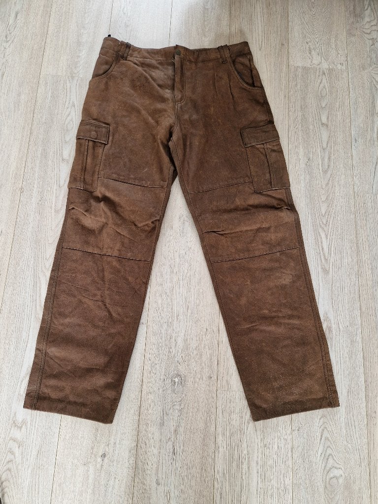 Een stoere lederen broek van Sticks en stones maat XXL, Ophalen of Verzenden, Zo goed als nieuw, Overige maten, Overige kleuren