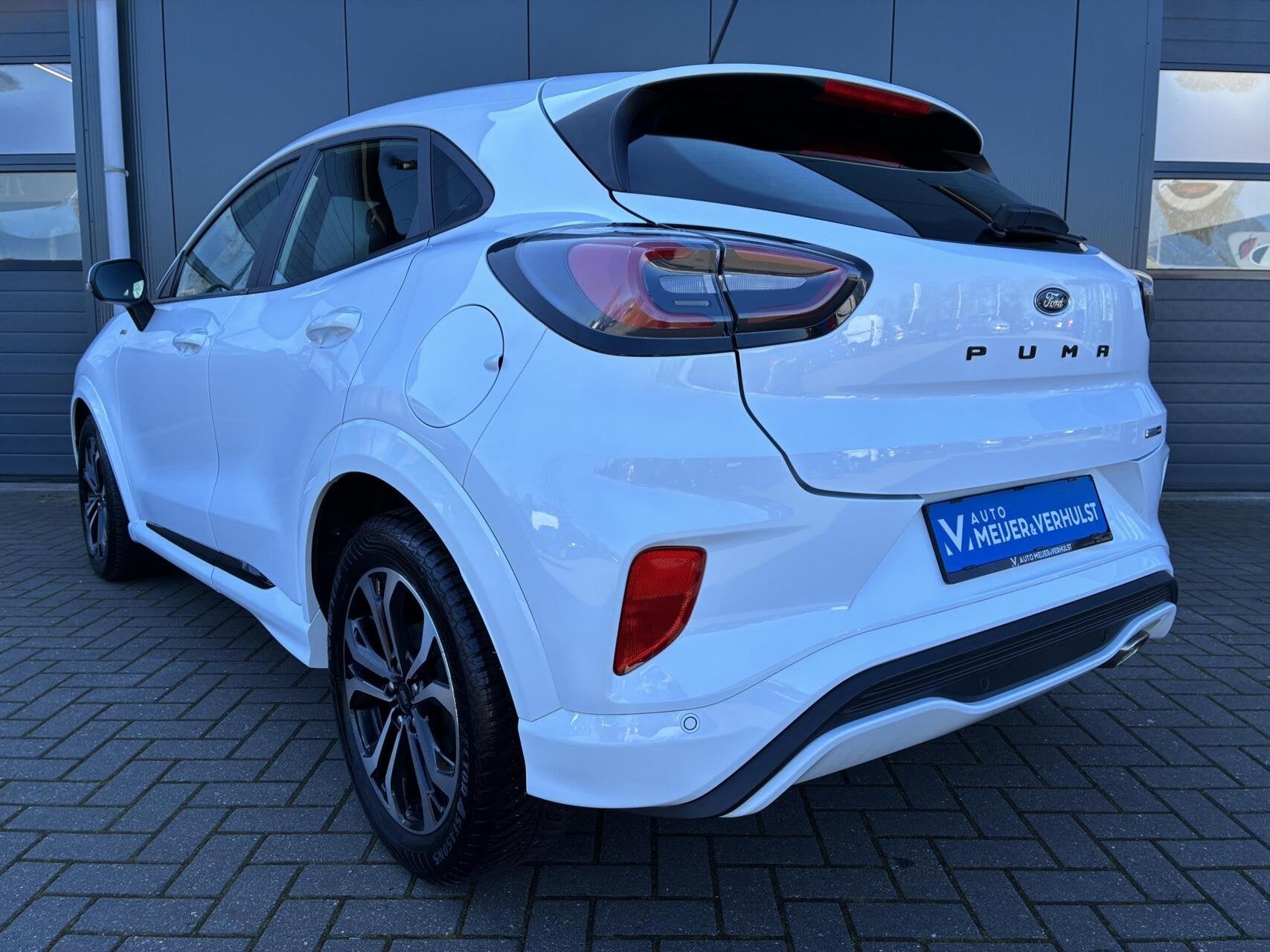 Ford Puma 1.0 EcoBoost Hybrid 125 PK ST-line | LED | WINTER, Auto's, Voorwielaandrijving, Zwart, Wit, Bedrijf