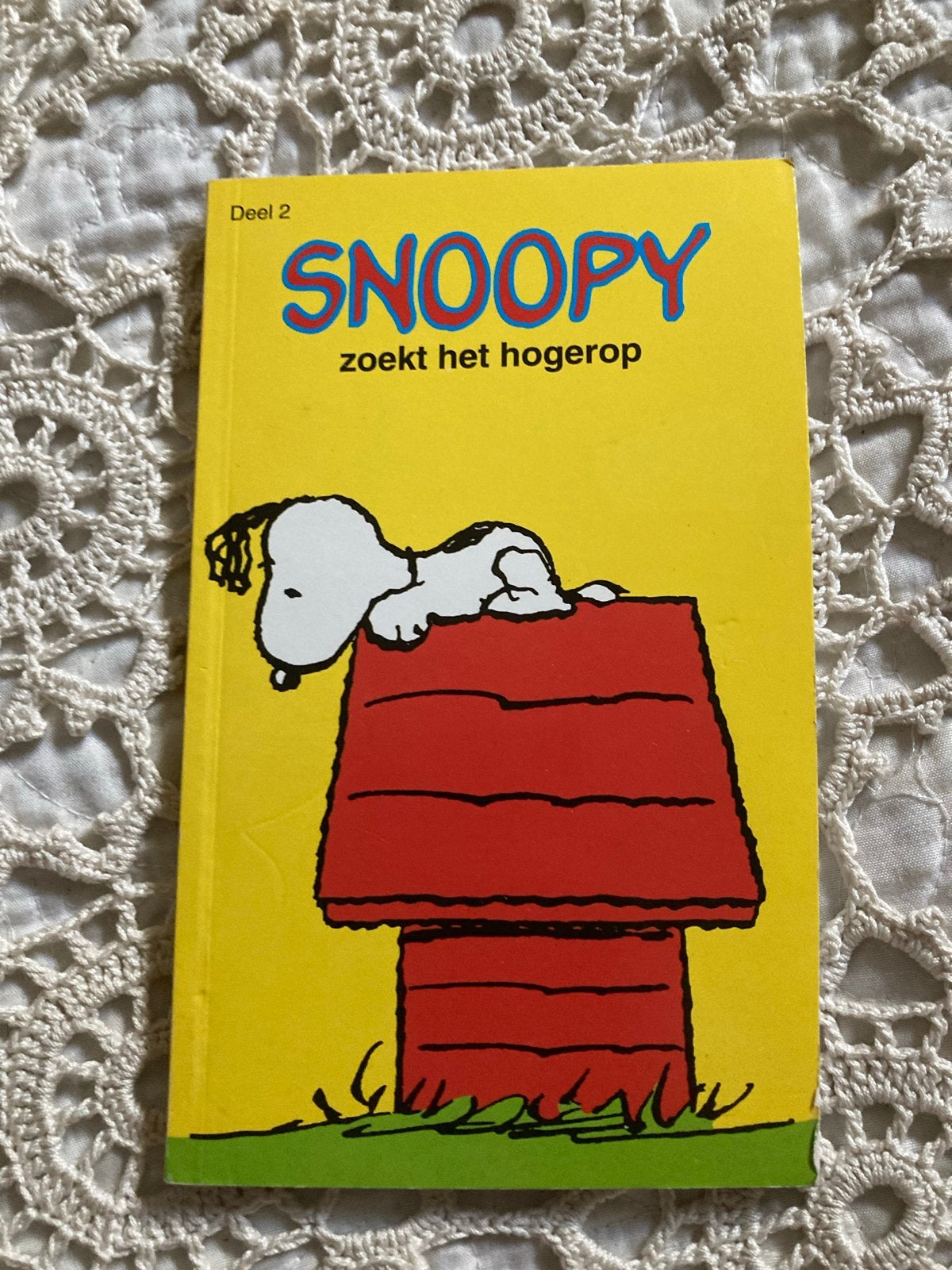 Snoopy zoekt het hogerop - Deel 2, Boeken, Eén stripboek, Ophalen of Verzenden, Gelezen