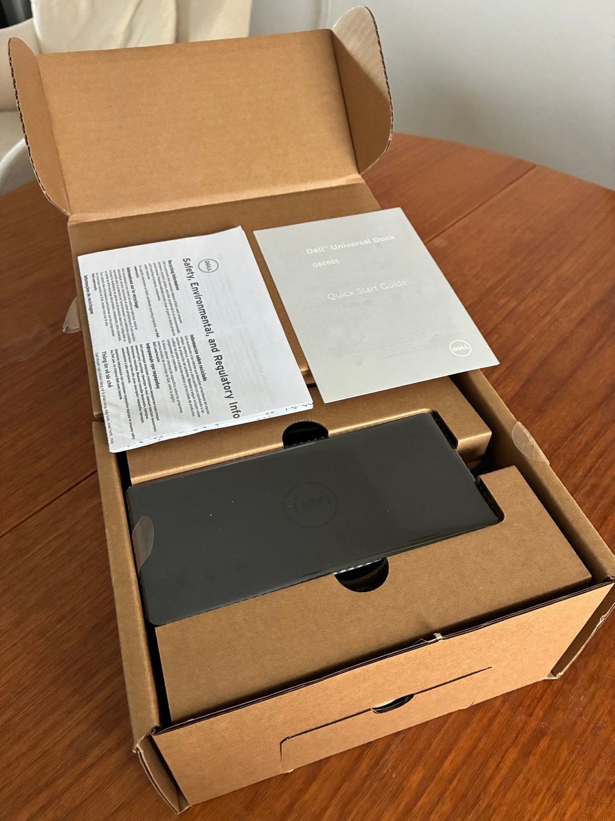Dell D6000s Universeel Docking Station - Nieuw in doos, Ophalen of Verzenden, Nieuw, Docking station, Laptop