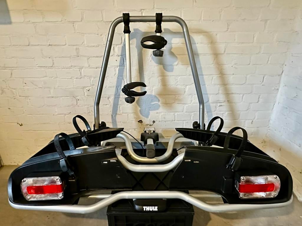 Thule EP916 Fietsendrager 60KG voor Ebike fietsen, Elektrische fiets, Ophalen of Verzenden, Zo goed als nieuw, 2 fietsen