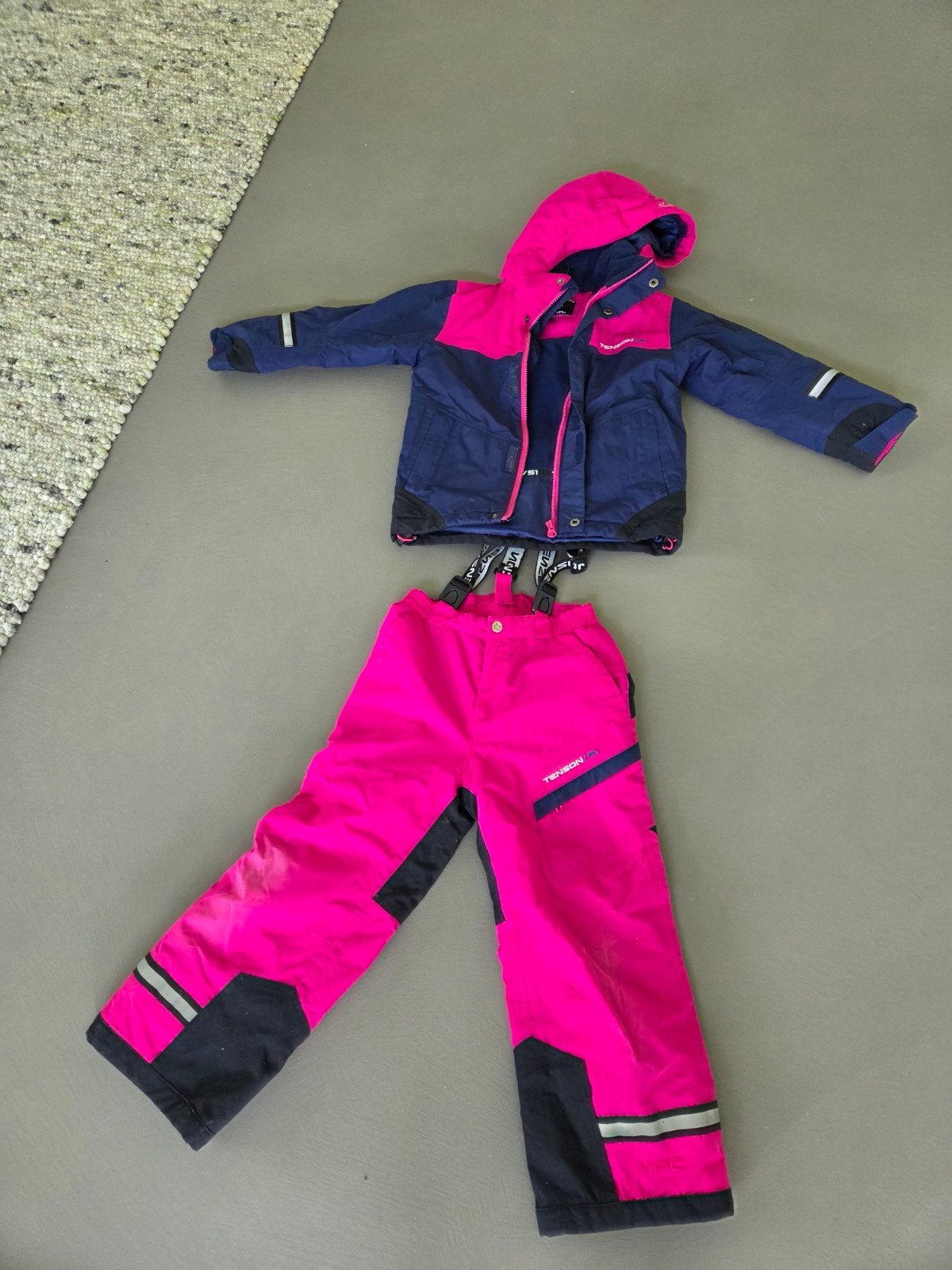 Tenson ski-jas en skibroek set - Maat 110/116, Kinderen en Baby's, Ophalen of Verzenden, Zo goed als nieuw, Meisje, Overige typen